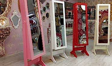 Aynalı Takı Dolapları