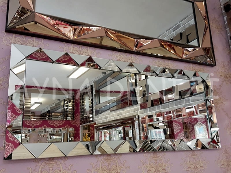 Triangel Model Modern Ayna