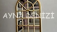 Paviya Model Altın Renk Dekoratif Pencere Ayna