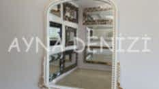 Lady Model Beyaz Altın Renk Dekoratif Ayna